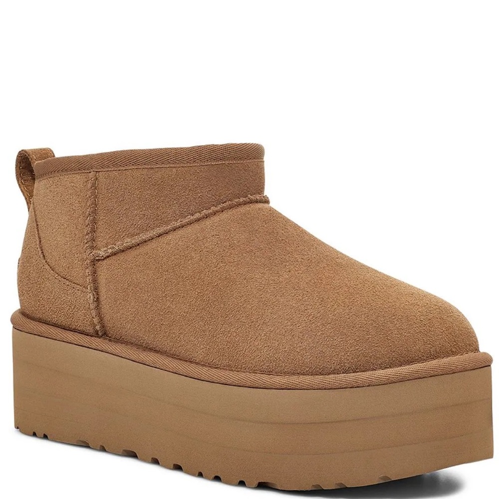 UGG Classic Ultra Mini Platform Boot Chestnut - W7 Brand New Never Worn